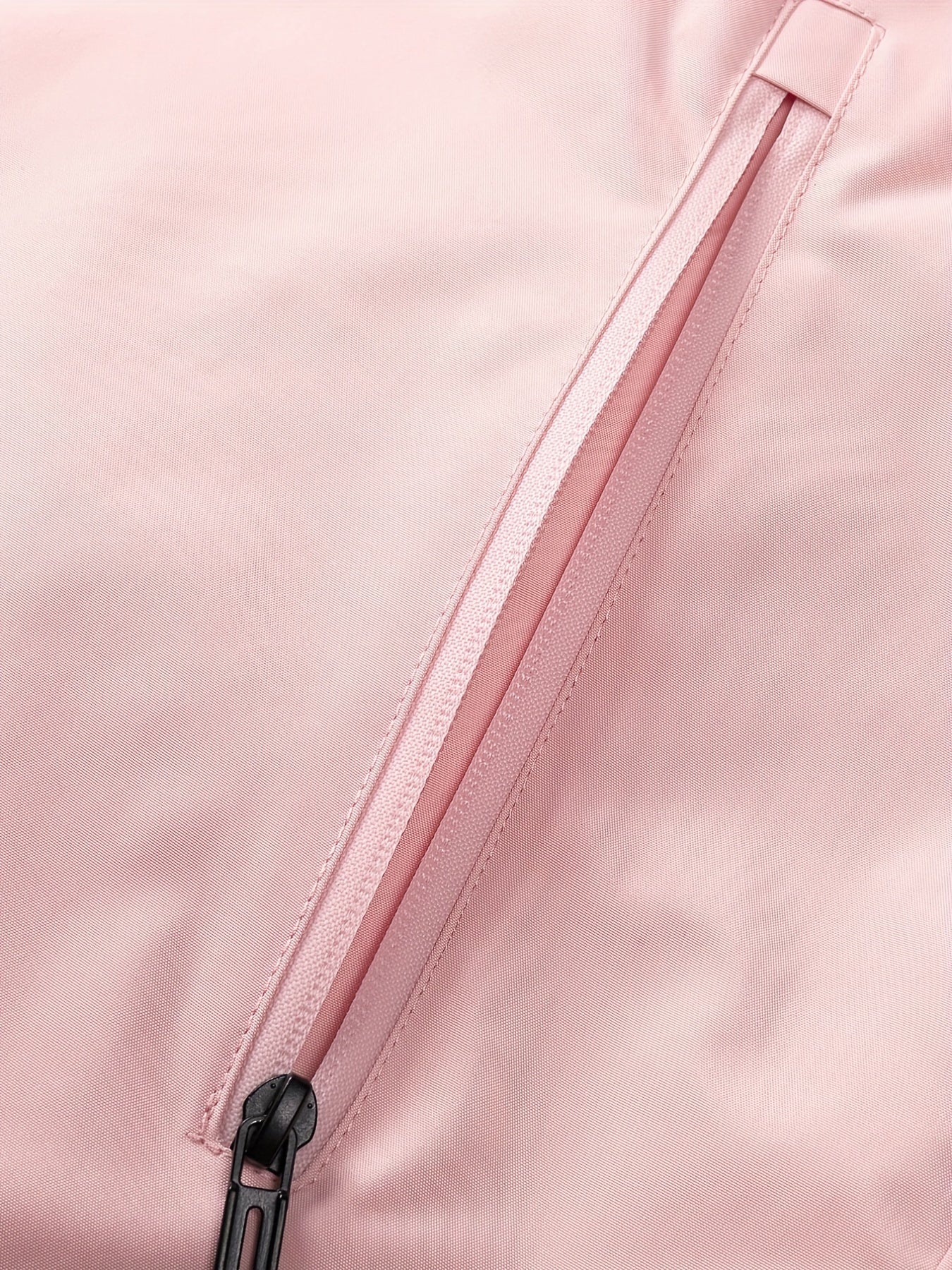 Nina | Sporty Women's Outdoor Jacket with Hood and Zip Pockets