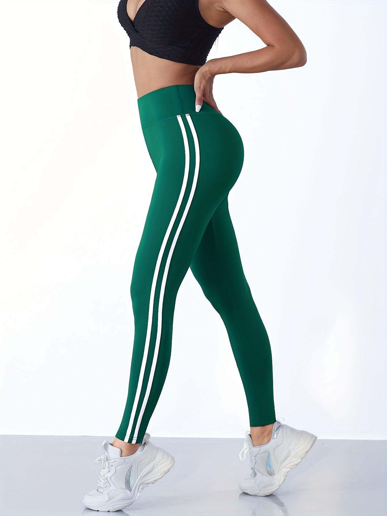 Nina | High-Waisted Yoga Leggings with Moisture-Wicking Material