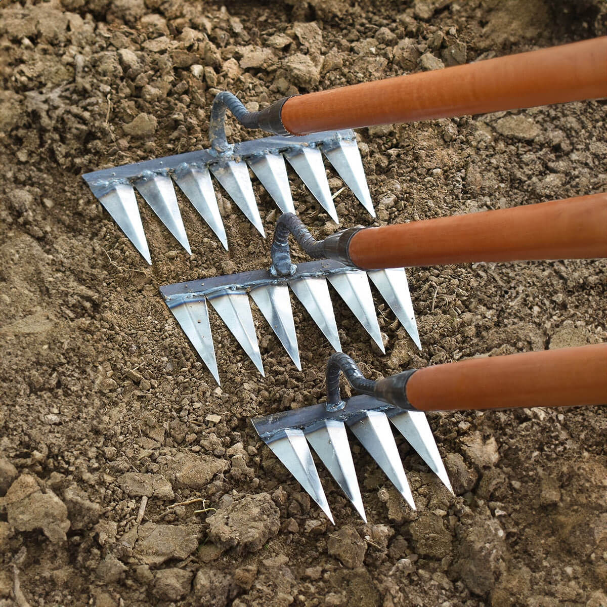 Adena Weed Rake Pro - Everything turned over in no time