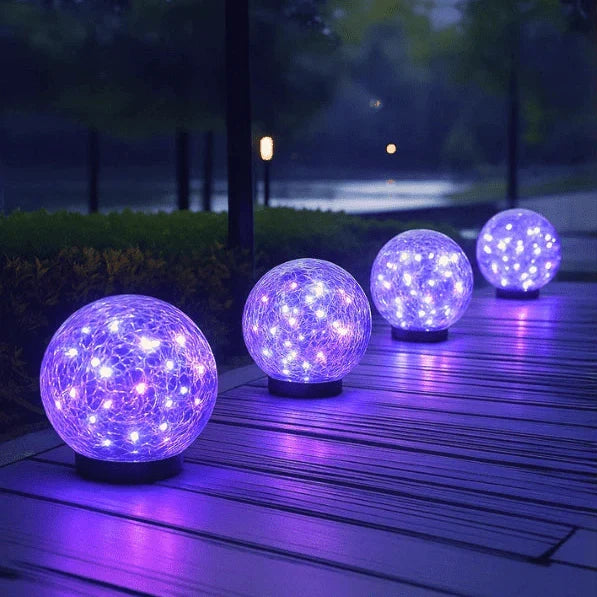 Lámpara solar de jardín con efecto de vidrio agrietado para crear una iluminación exterior ambiental