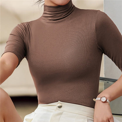 Elegantes, figurbetontes Oberteil für Damen mit langen Ärmeln und Kragen
