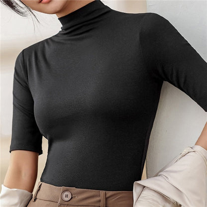 Elegantes, figurbetontes Oberteil für Damen mit langen Ärmeln und Kragen