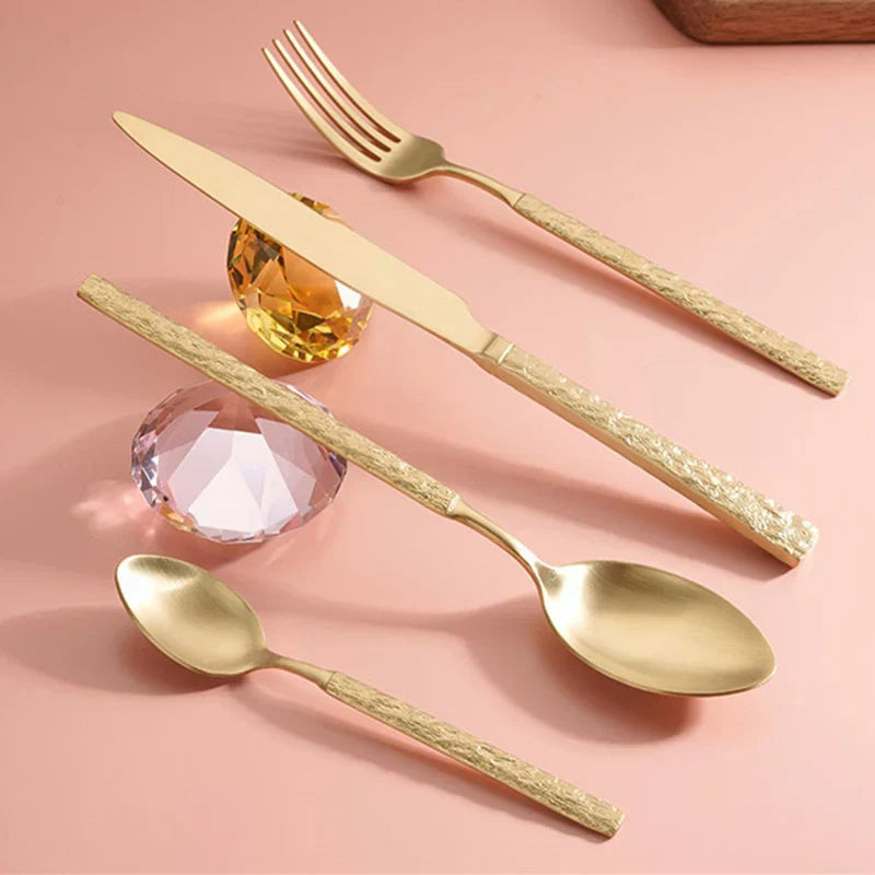 Premium Cutlery Set - Elegance for Refined Dining - Perfect Quality