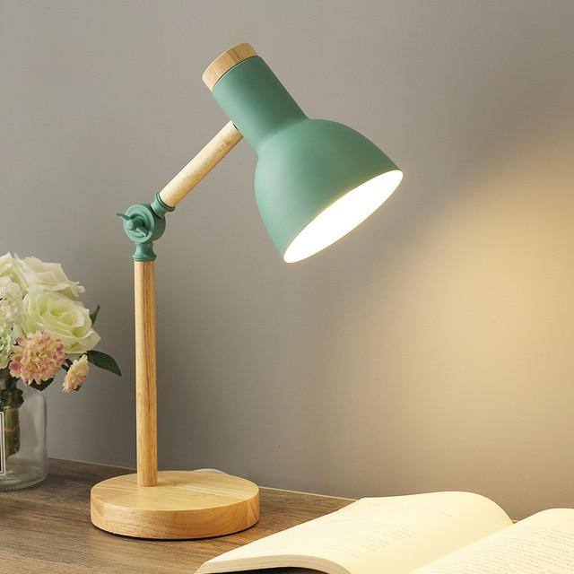 Modern Adjustable Desk Lamp – Scandinavian Design for a Stylish Workspace