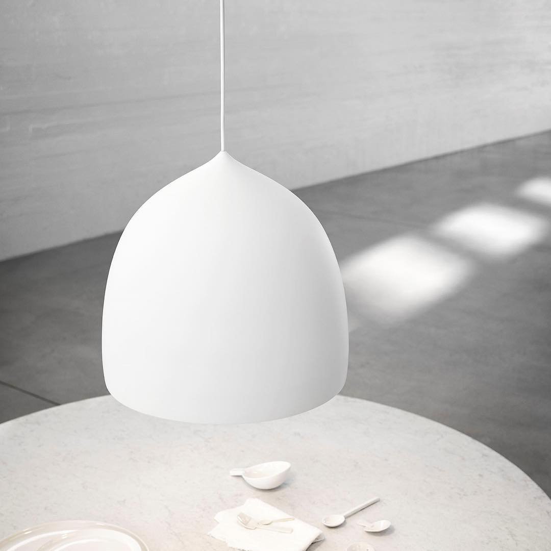 Candeeiro suspenso Nordic Suspence - Design minimalista e requintado