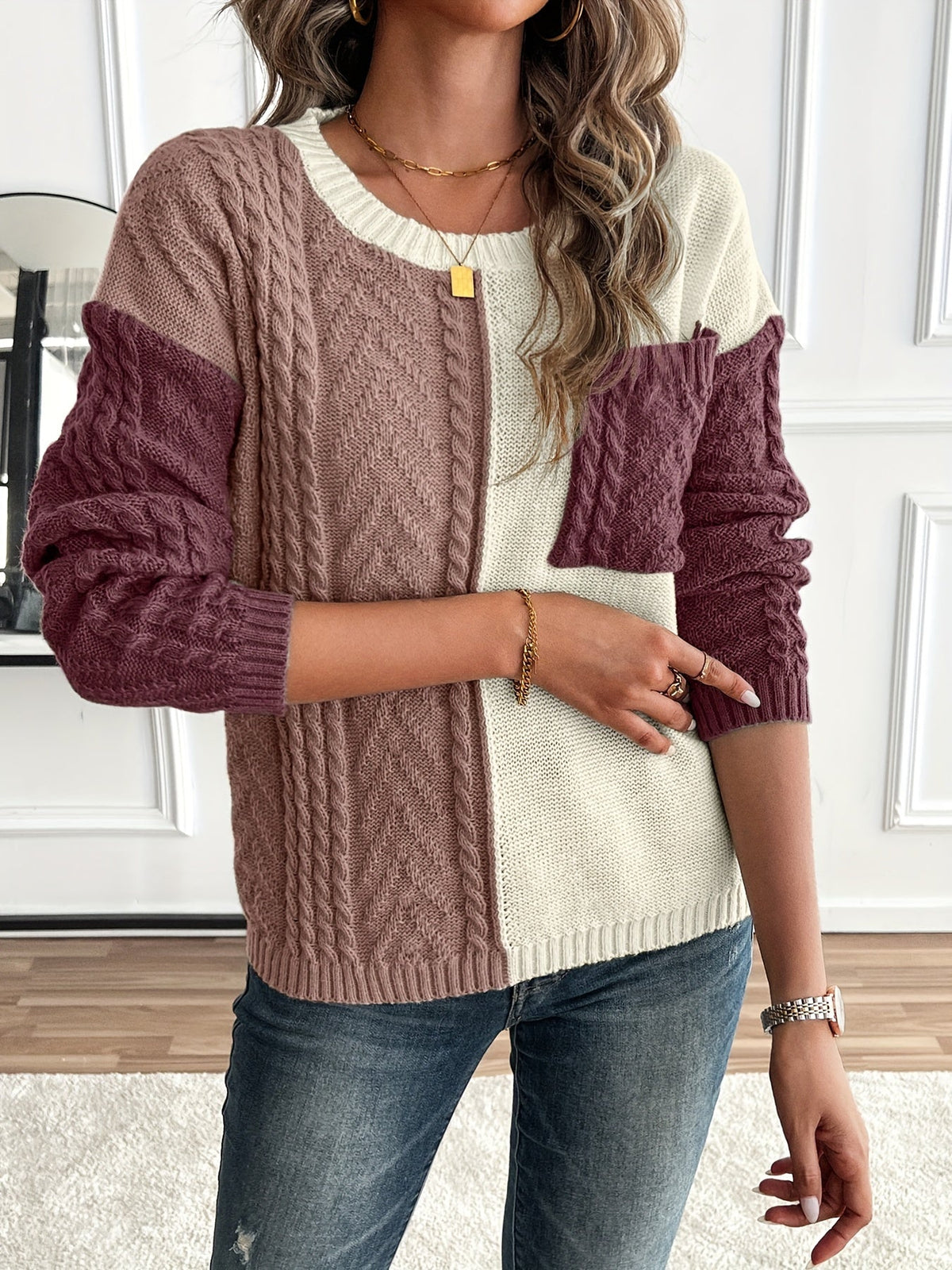 Ladies' Elegant Cable Knit Jumper with Round Neck and Chest Pocket
