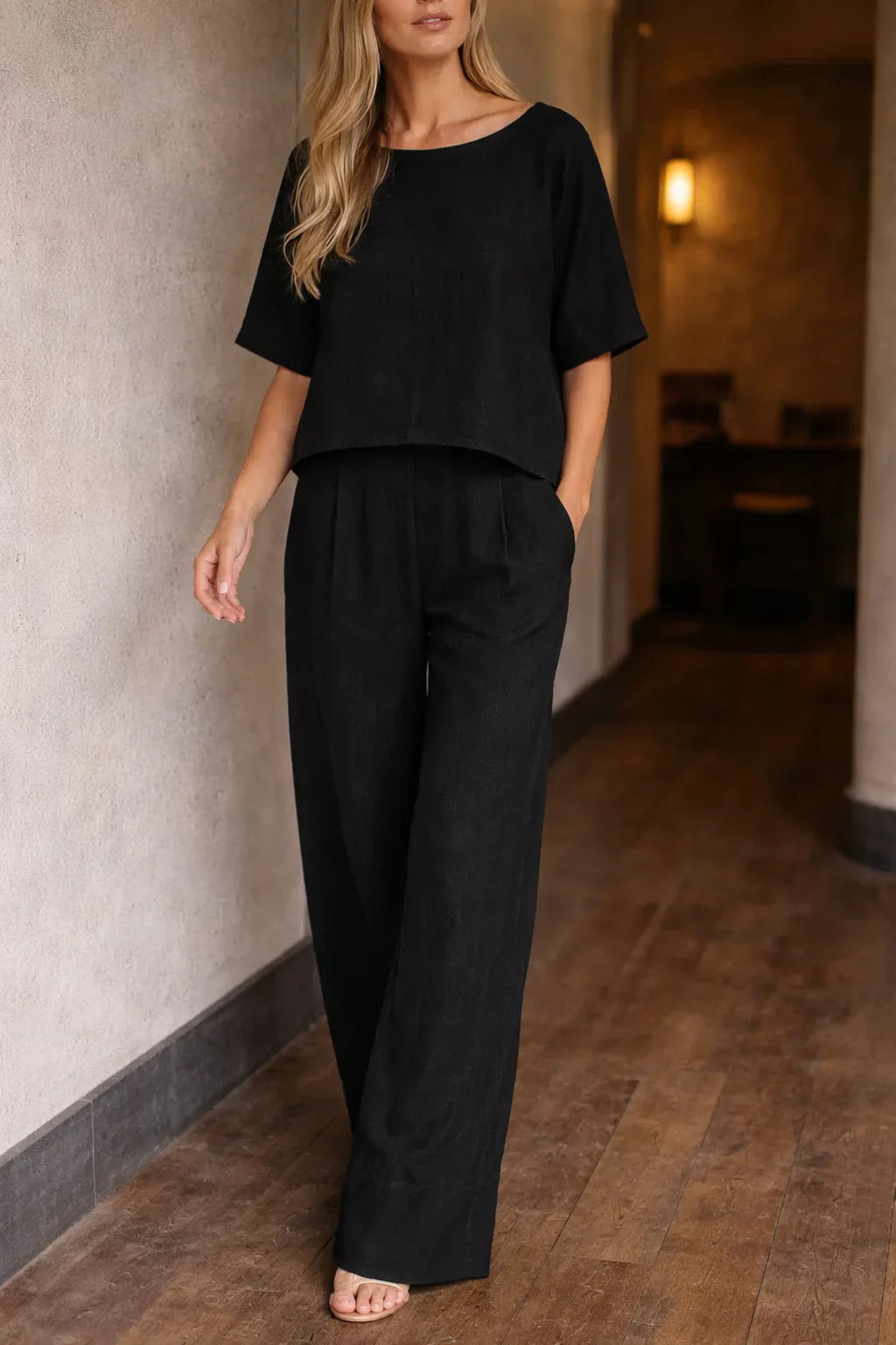 Linen Ladies' Set with Wide Trousers and Short Sleeves