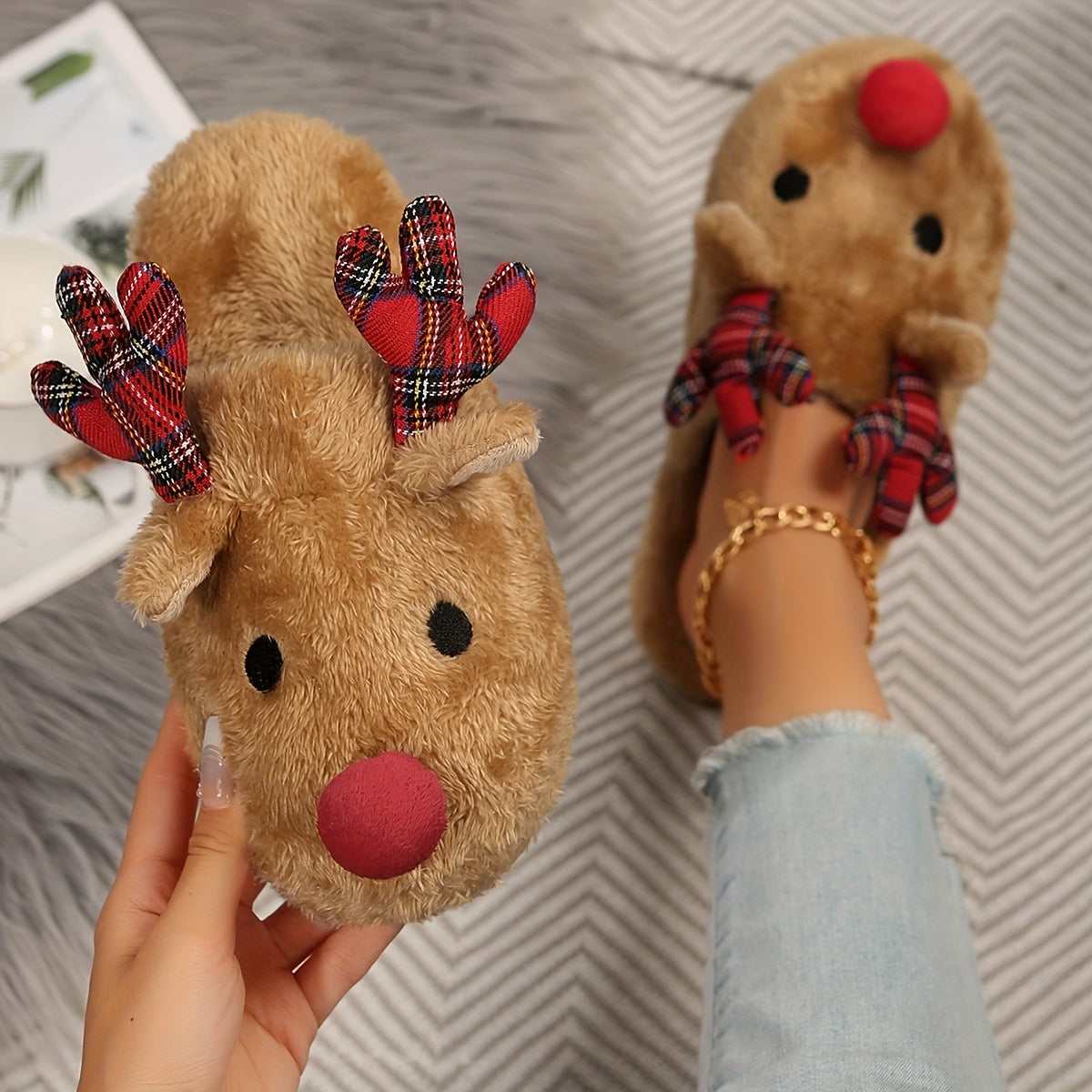 Rudolf | Chaussons en peluche renne de Noël douillets pour femmes