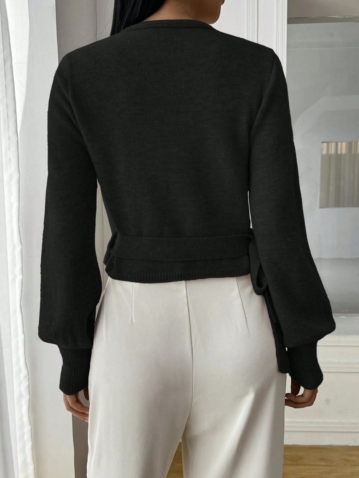Stylish Knitted Wrap Croptop with V-Neck and Tie Belt