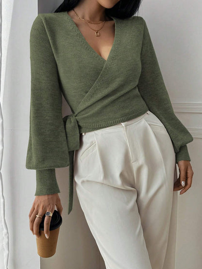 Stylish Knitted Wrap Croptop with V-Neck and Tie Belt