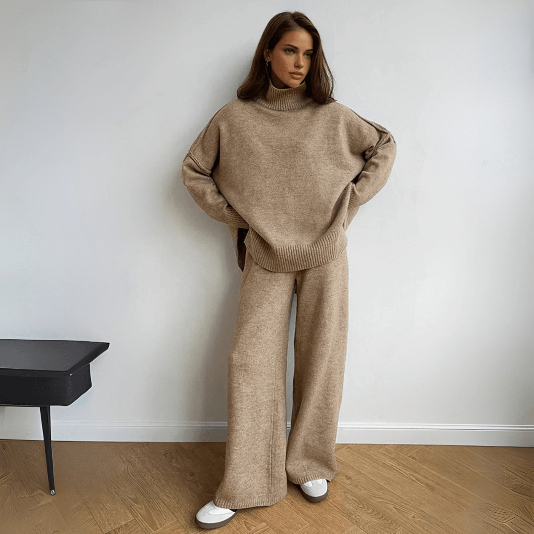 Warm Oversized Knitted Ladies Loungewear Set with Turtleneck and Wide Trousers