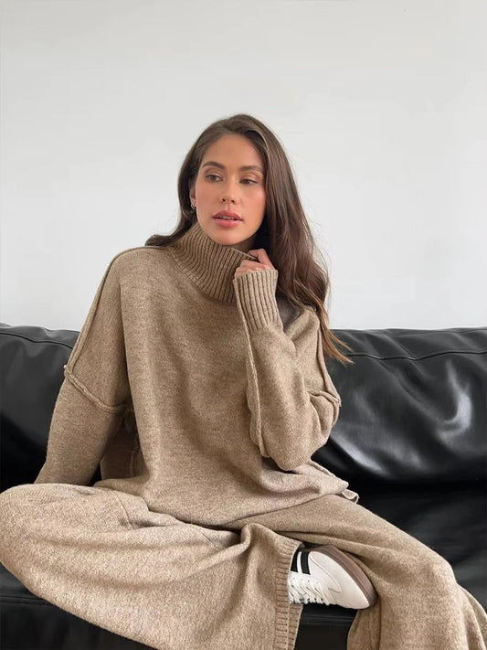 Warm Oversized Knitted Ladies Loungewear Set with Turtleneck and Wide Trousers