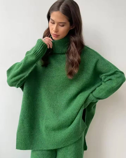 Warm Oversized Knitted Ladies Loungewear Set with Turtleneck and Wide Trousers