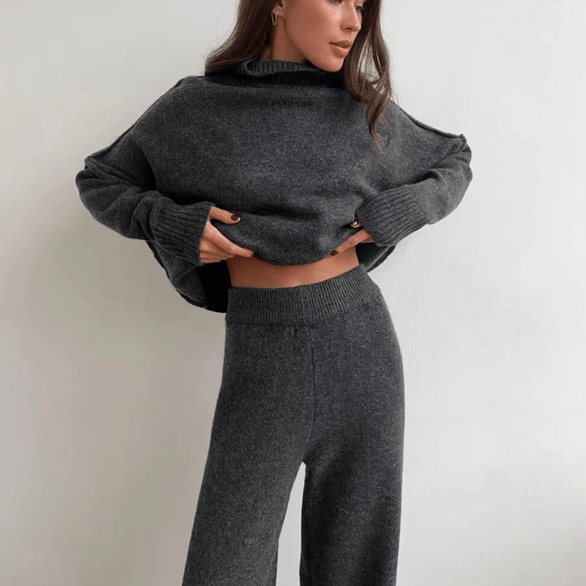Warm Oversized Knitted Ladies Loungewear Set with Turtleneck and Wide Trousers