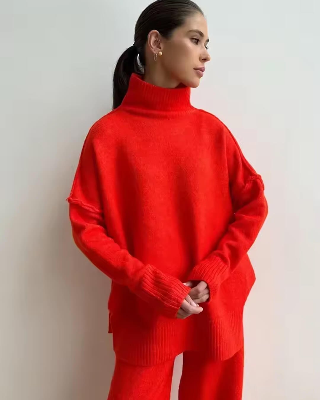 Warm Oversized Knitted Ladies Loungewear Set with Turtleneck and Wide Trousers