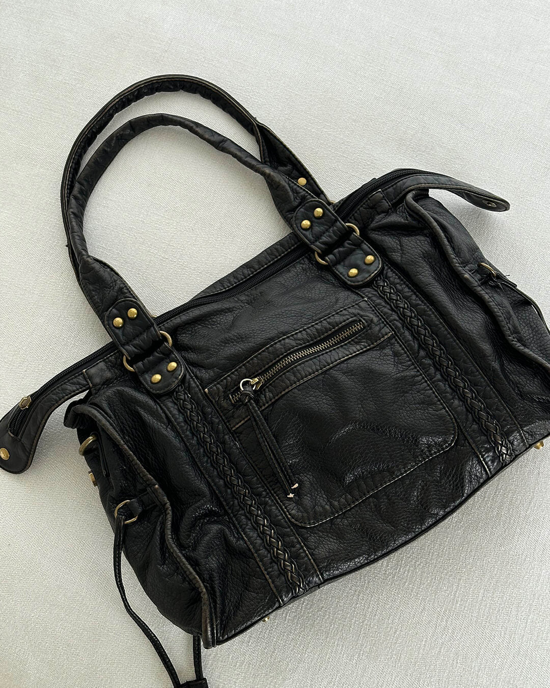 Ladies' Spacious Handbag with Adjustable Shoulder Strap and Zip