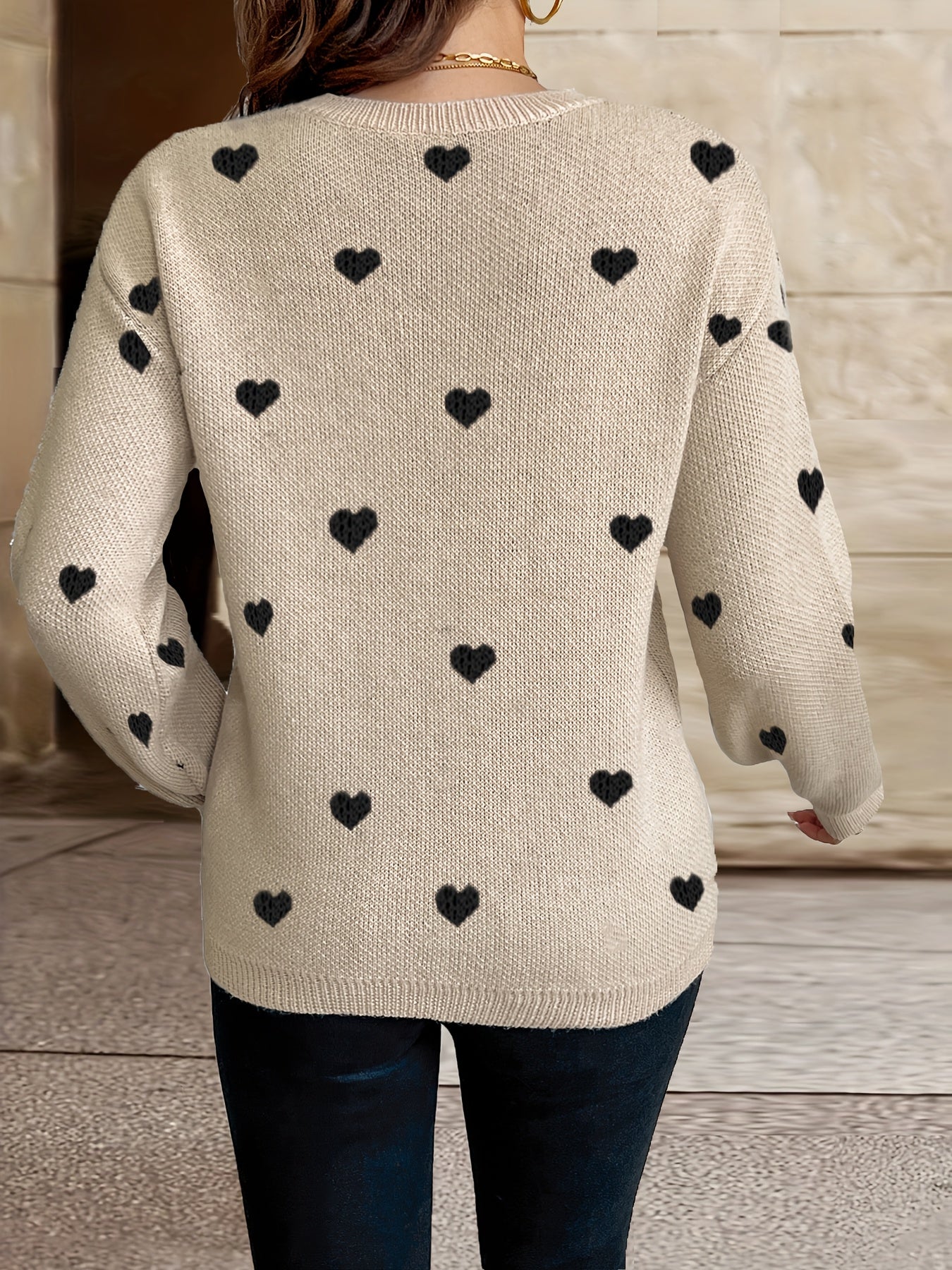 Sophie | Pull de la Saint-Valentin avec motif cœur et col rond
