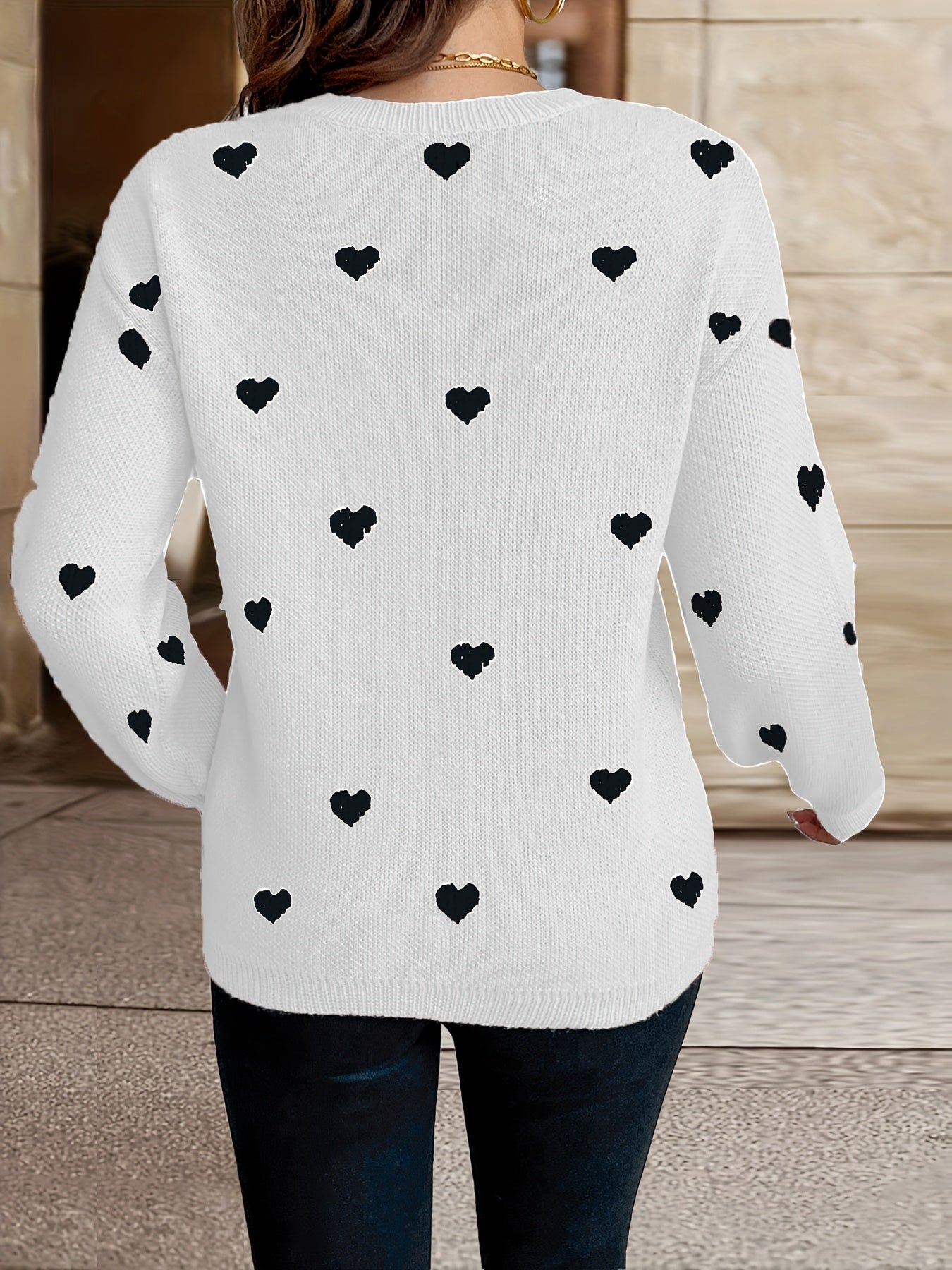Sophie | Pull de la Saint-Valentin avec motif cœur et col rond