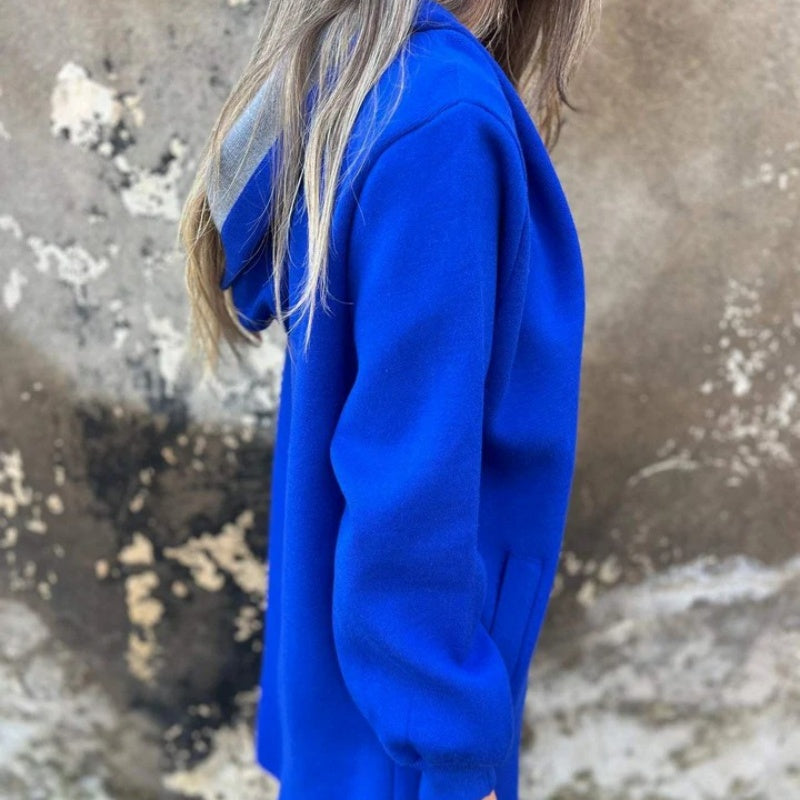 Giacca primaverile da donna con cerniera e vestibilità casual