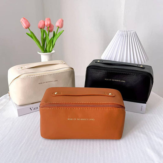 Estuche de belleza para cada viaje: espacioso y elegante