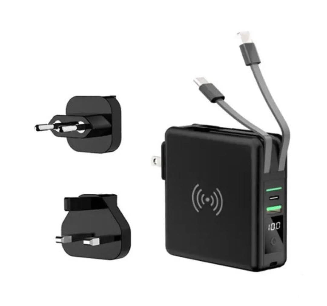 Travel PRO | 5 in 1 Power Bank + Storage