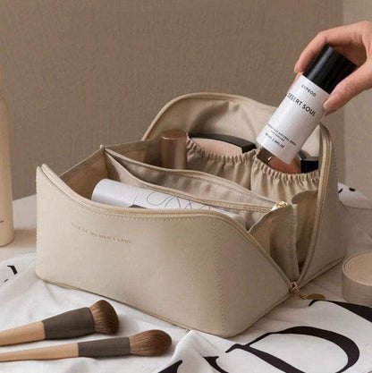 Viral leather make-up bag | Keep all your cosmetics at hand