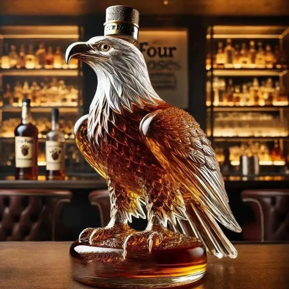 Eagle-Shaped Whisky Decanter – A Stylish and Exclusive Centrepiece