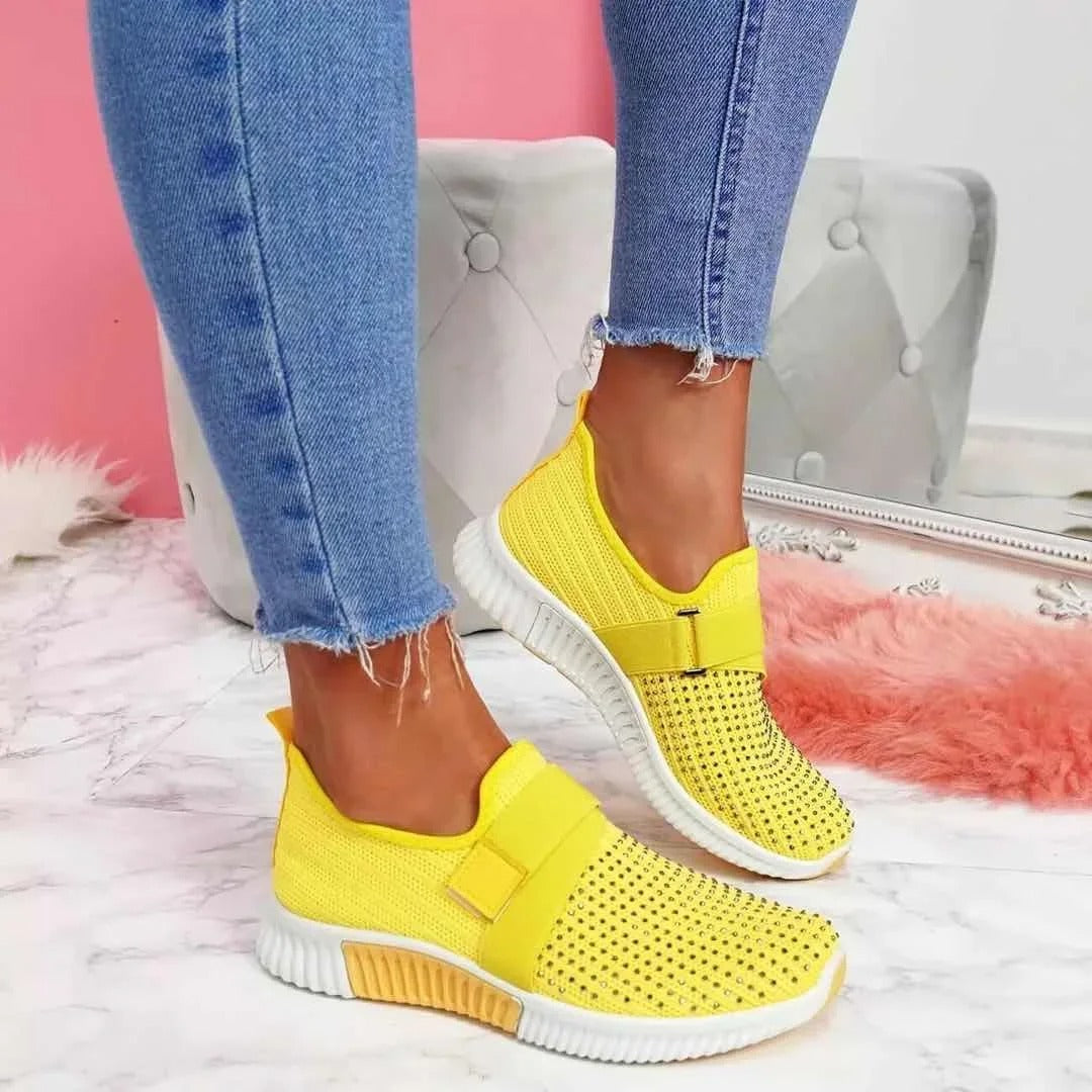 Gwen – Elegant T-Strap Flats for Women