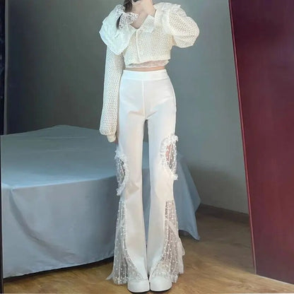 Viola | Pantalon évasé | Taille haute | Détails en dentelle