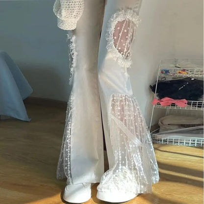 Viola | Pantalon évasé | Taille haute | Détails en dentelle