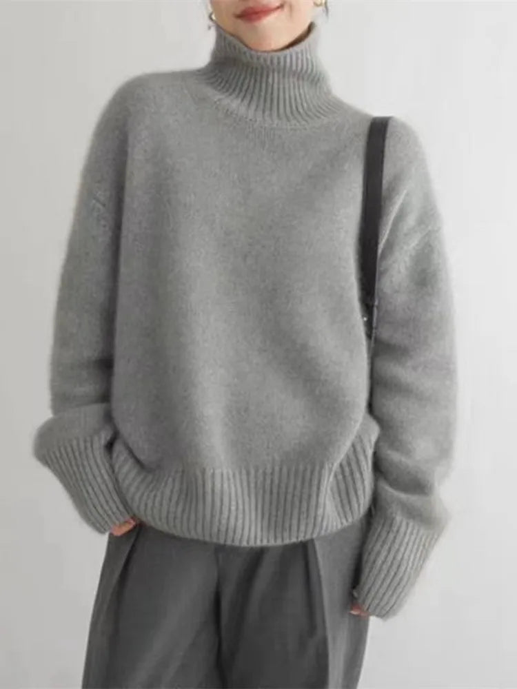 Ladies Oversized Turtleneck in Soft Knitted Fabric
