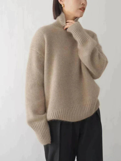 Ladies Oversized Turtleneck in Soft Knitted Fabric