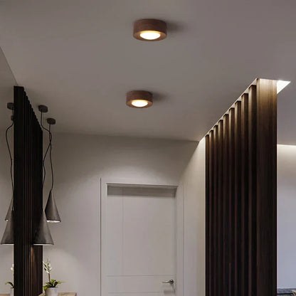 Lampada da soffitto in legno con LED, effetto noce e design rotondo minimalista