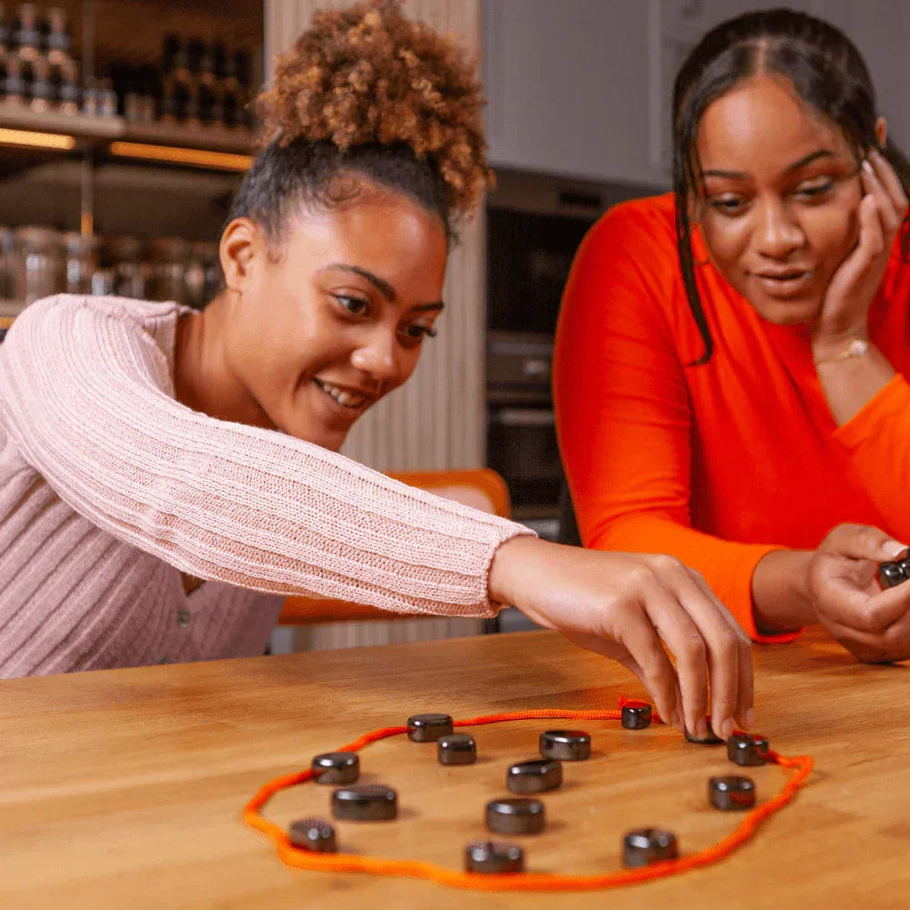 Magnetic Tactics Game – Catch the Magnet Challenge