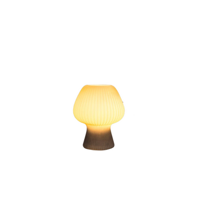 Lampada da tavolo dal design vintage