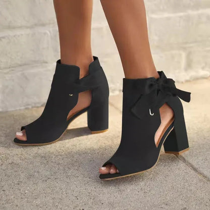 Lize - Chic Tie-Up Ankle Boots with Vesper Look